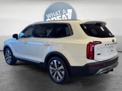 Used 2020 Kia Telluride EX w/ EX Premium Package image 5