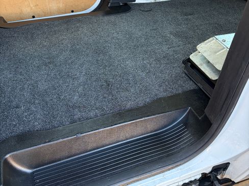 Used 2015 Ford Transit Connect XL image 22