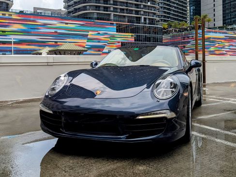 Used 2013 Porsche 911 GT3 RS image 2