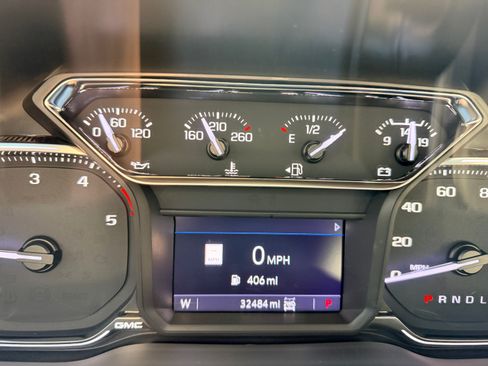 Used 2023 GMC Sierra 2500 AT4 w/ AT4 Preferred Package image 10