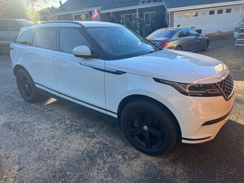 Used 2018 Land Rover Range Rover Velar S image 1