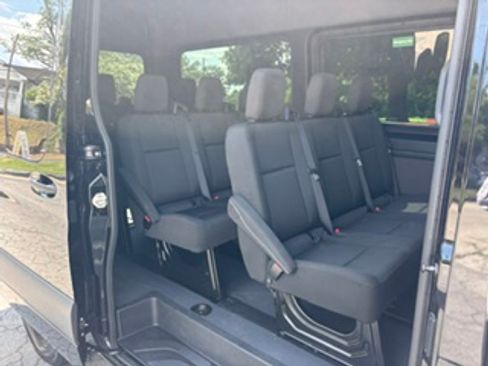 Used 2024 Mercedes-Benz Sprinter 2500 image 1