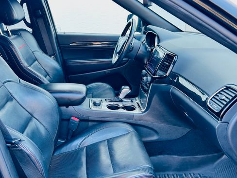 Used 2020 Jeep Grand Cherokee Trailhawk w/ Trailhawk Luxury Group image 12