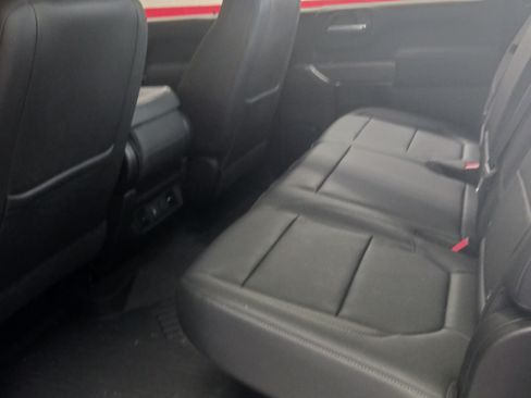 Used 2020 Chevrolet Silverado 2500 LTZ w/ Z71 Off-Road Package image 16