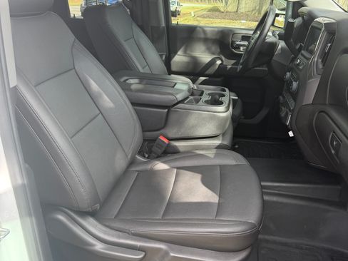 Used 2024 Chevrolet Silverado 2500 W/T w/ WT Convenience Package image 11