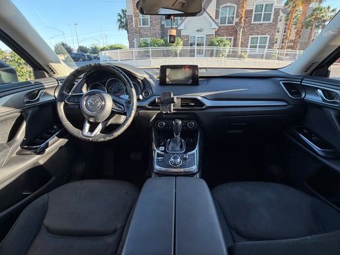 Used 2018 MAZDA CX-9 Sport image 10