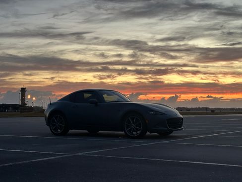 Used 2020 MAZDA MX-5 Miata RF Grand Touring RWD image 10