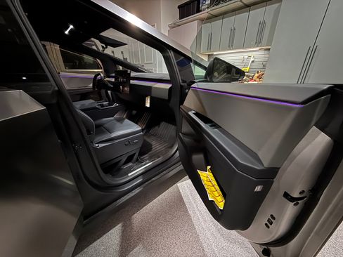 Used 2024 Tesla Cybertruck Cyberbeast image 11