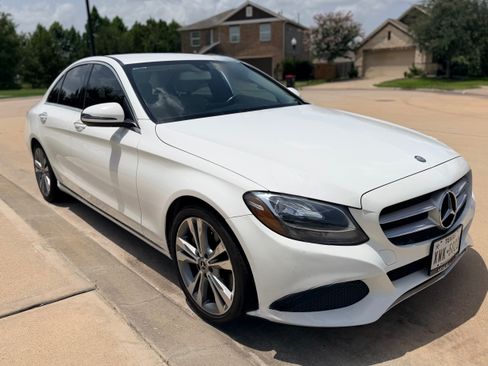 Used 2017 Mercedes-Benz C 300 Sedan image 2