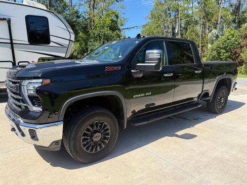 Used 2024 Chevrolet Silverado 2500 LTZ w/ LTZ Plus Package AWD/4WD image 1