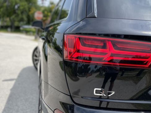 Used 2018 Audi Q7 3.0T Prestige image 11