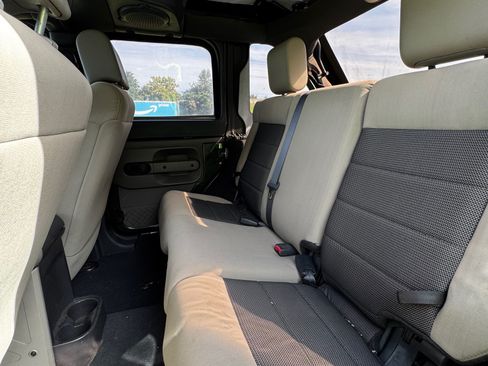 Used 2008 Jeep Wrangler Unlimited X image 14