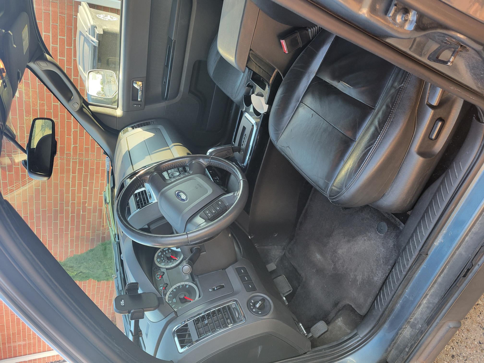 Used 2011 Ford Escape Limited w/ 302A Rapid Spec Order Code AWD/4WD image 11