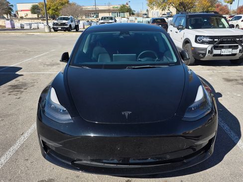 Used 2022 Tesla Model 3 Performance image 1