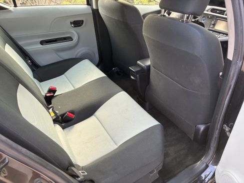 Used 2012 Toyota Prius C Three FWD image 10