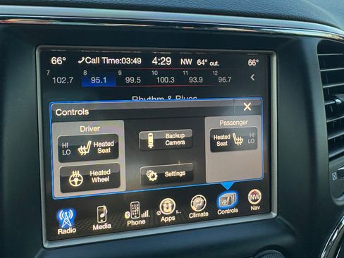 Used 2017 Jeep Grand Cherokee Limited image 14