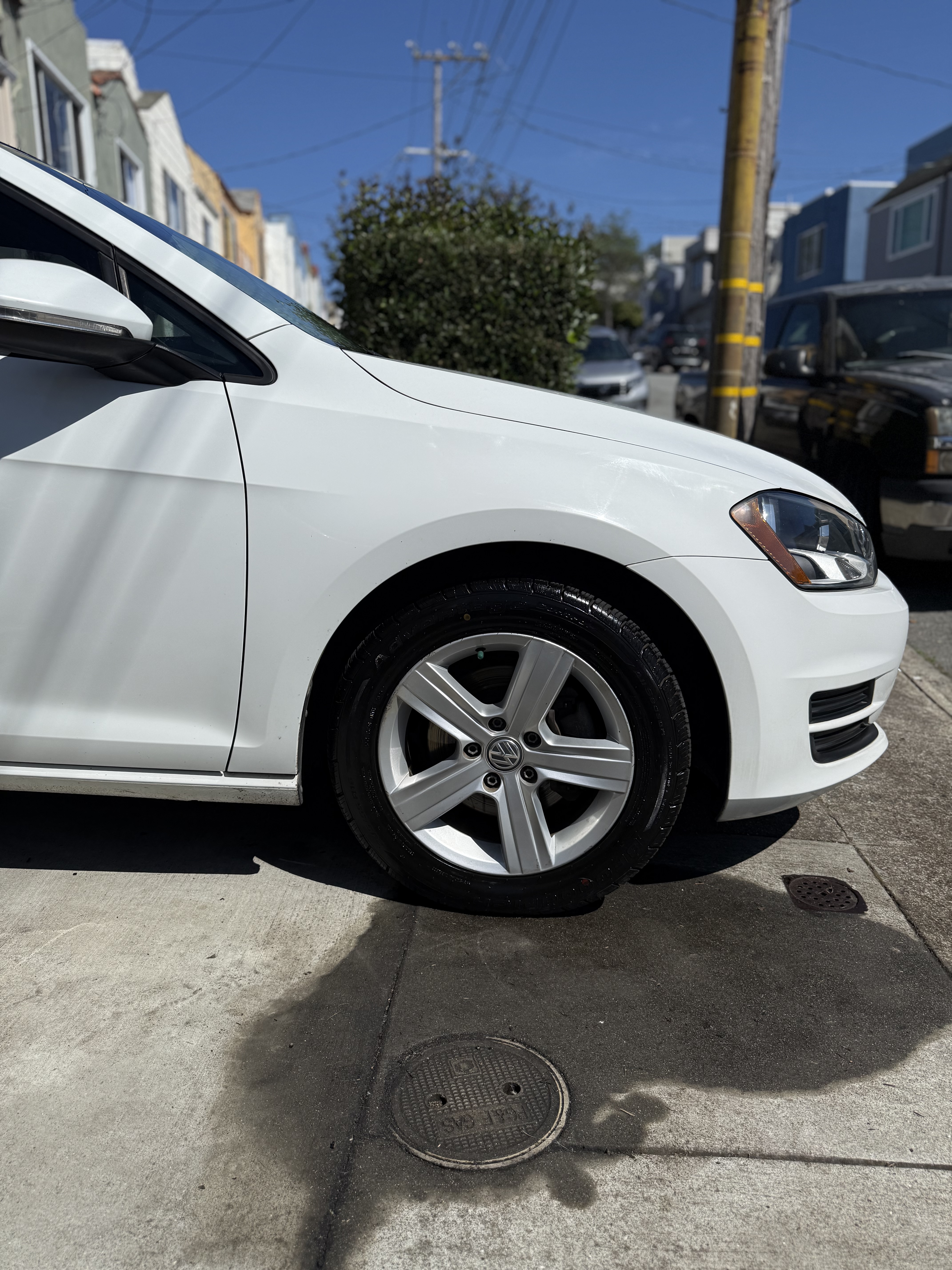 Used 2017 Volkswagen Golf Wolfsburg Edition FWD image 10