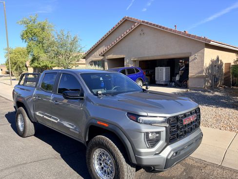 Used 2023 GMC Canyon Elevation w/ Elevation Premium Package RWD image 13