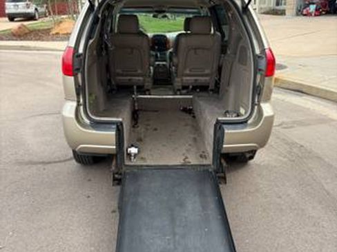 Used 2008 Toyota Sienna FWD image 13