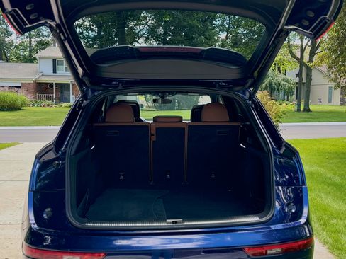 Used 2022 Audi Q5 2.0T Prestige w/ Prestige Package image 5