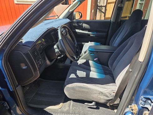 Used 2004 Dodge Dakota Sport w/ PWR Convenience Group image 12