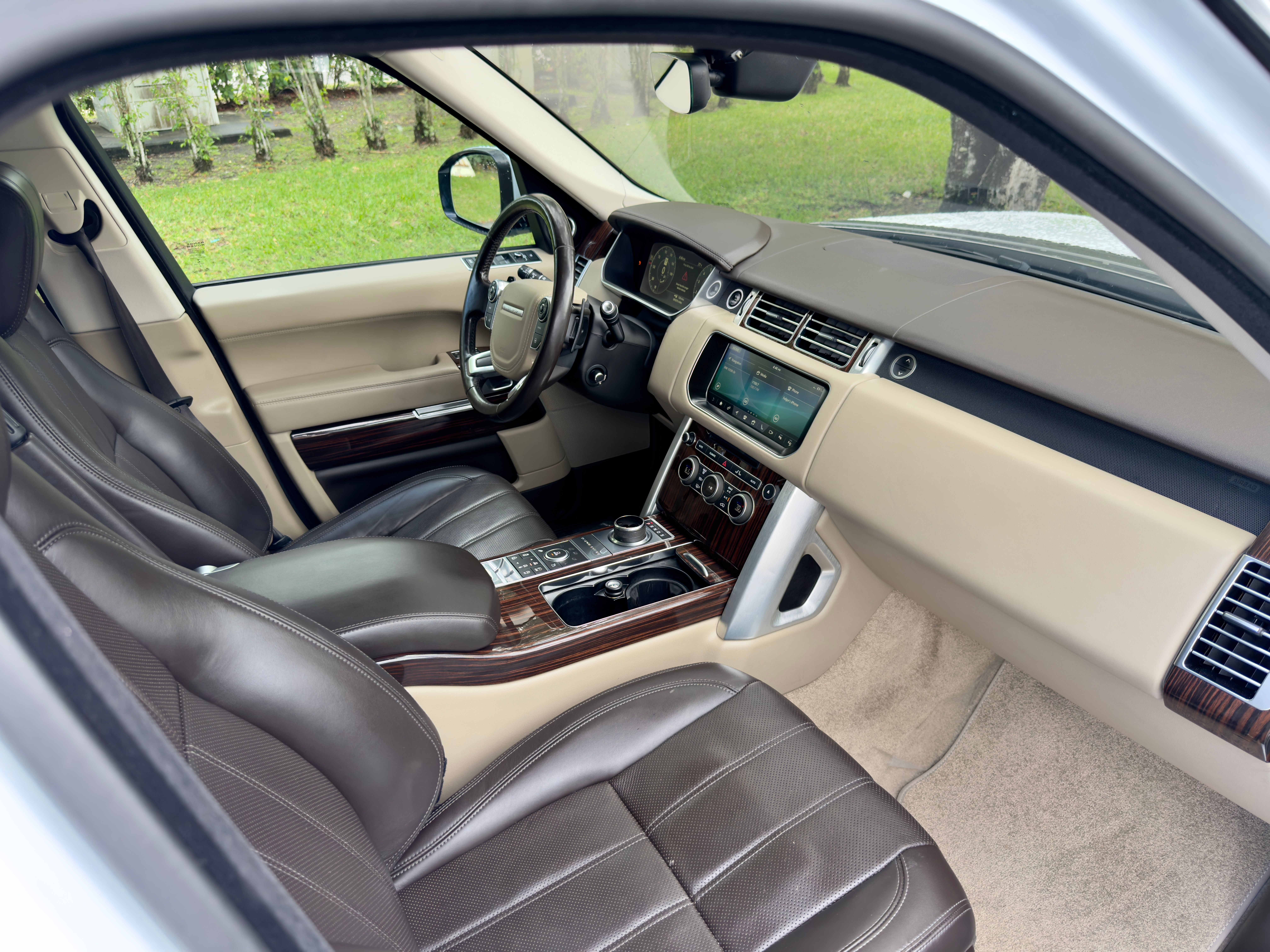 Used 2017 Land Rover Range Rover HSE AWD/4WD image 15