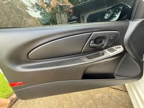 Used 2006 Chevrolet Monte Carlo SS w/ Convenience Package FWD image 28