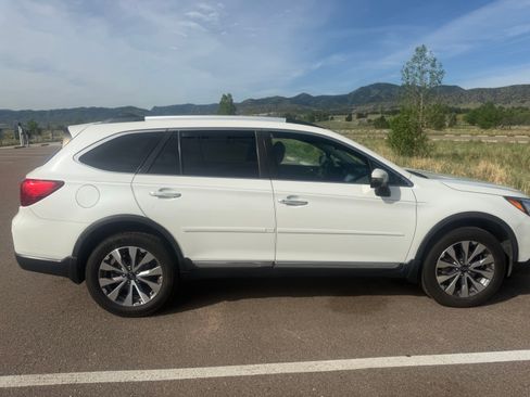 Used 2017 Subaru Outback 3.6R Touring w/ Popular Package #5A AWD/4WD image 1
