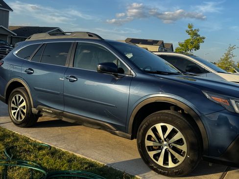 Used 2020 Subaru Outback Premium w/ Popular Package #1 AWD/4WD image 5