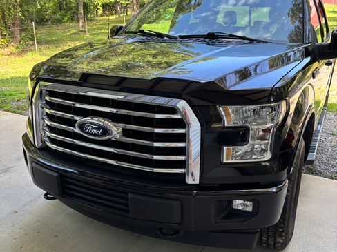 Used 2017 Ford F150 Lariat AWD/4WD image 4