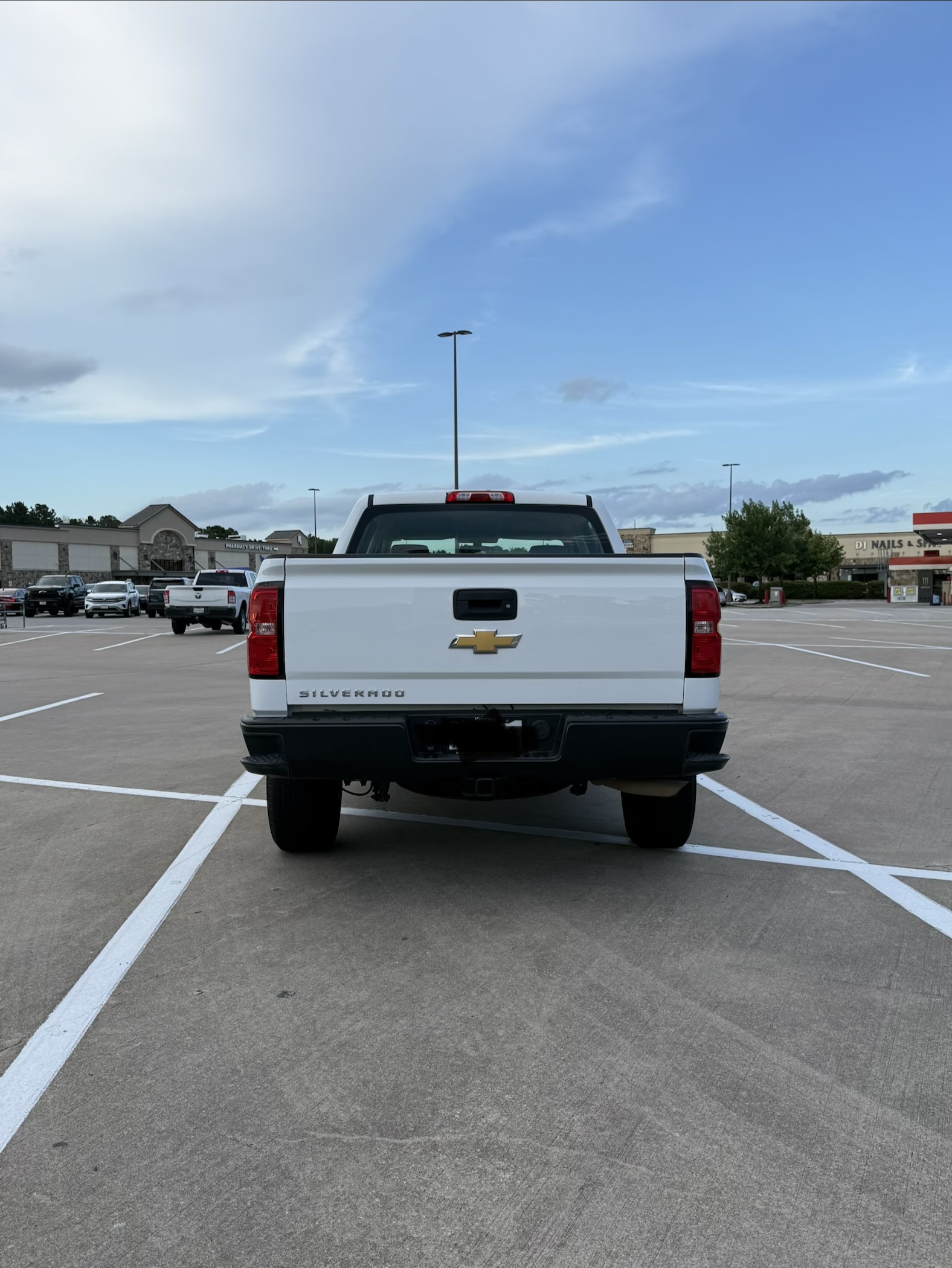 Used 2018 Chevrolet Silverado 1500 W/T w/ Trailering Package AWD/4WD image 8