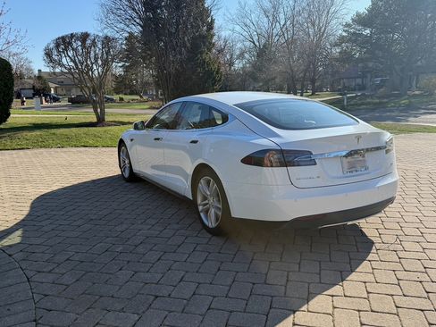 Used 2014 Tesla Model S image 19