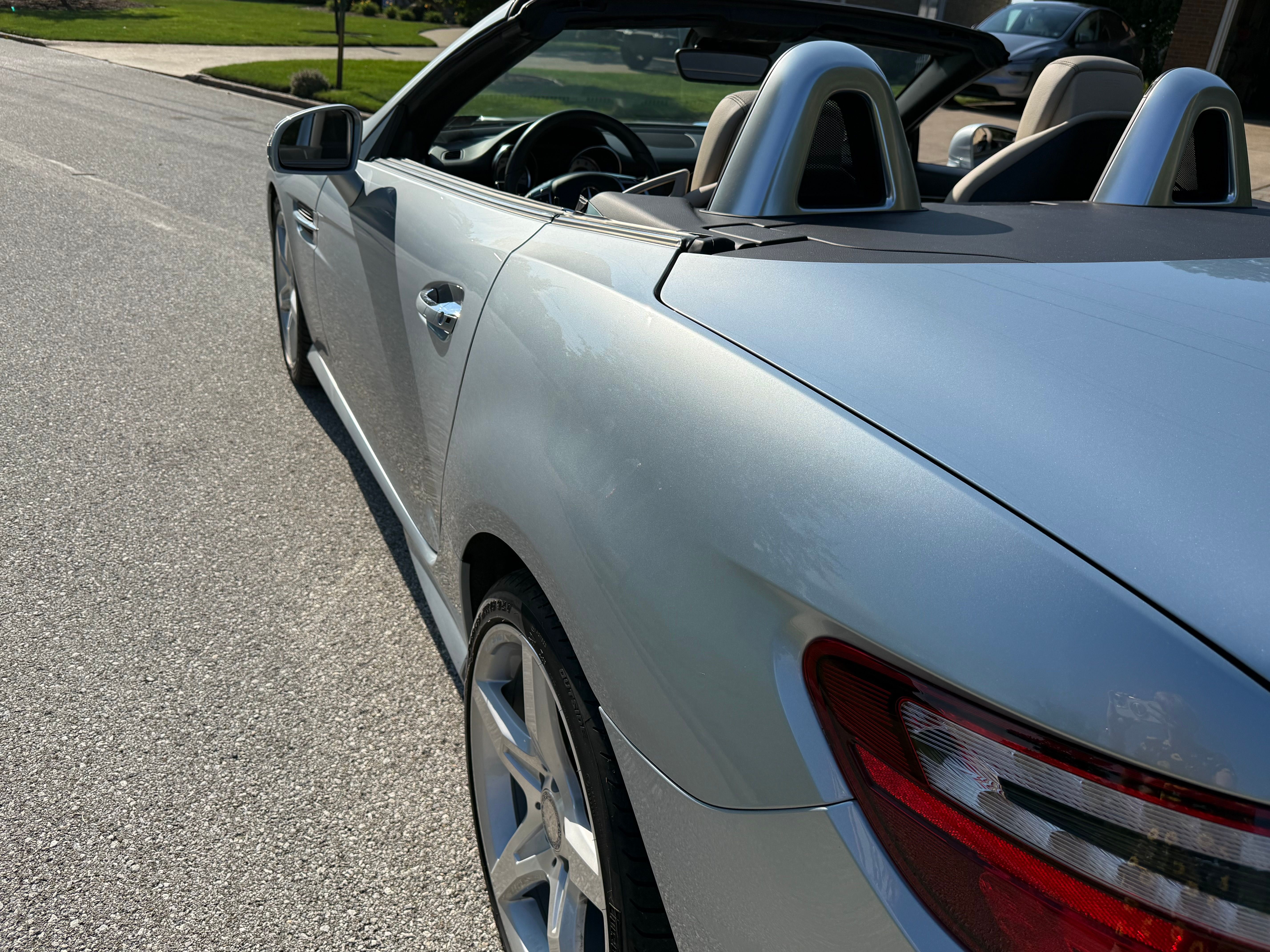 Used 2014 Mercedes-Benz SLK 350 image 6