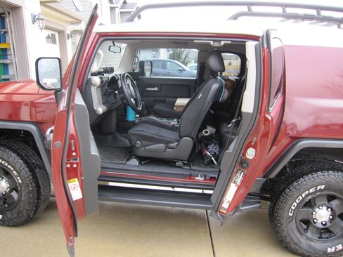 Used 2008 Toyota FJ Cruiser 4WD image 4