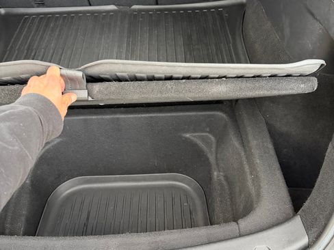 Used 2021 Tesla Model Y Performance image 16