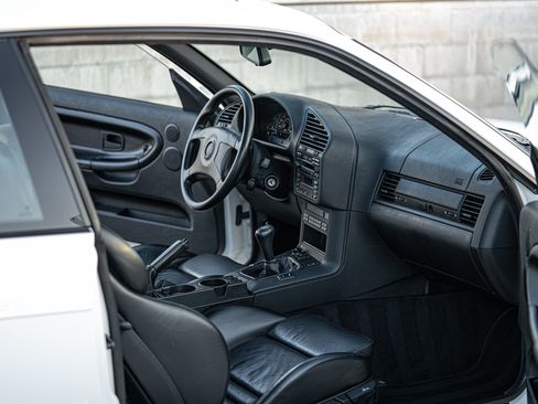 Used 1996 BMW M3 Coupe image 15