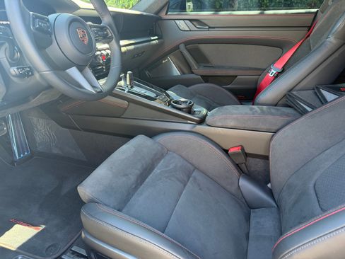 Used 2026 Porsche 911 Carrera 4 GTS image 9