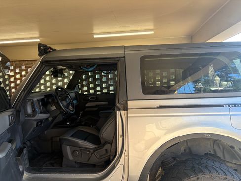 Used 2023 Ford Bronco Black Diamond image 6