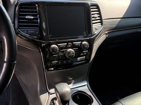 Used 2020 Jeep Grand Cherokee Limited X RWD image 8