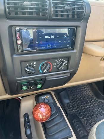 Used 2001 Jeep Wrangler Sahara AWD/4WD image 13