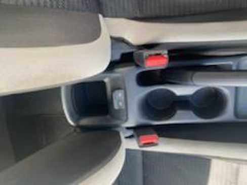 Used 2021 Nissan Versa SV image 10