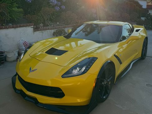 Used 2016 Chevrolet Corvette Stingray Coupe w/ 3LT Preferred Equipment Group image 2