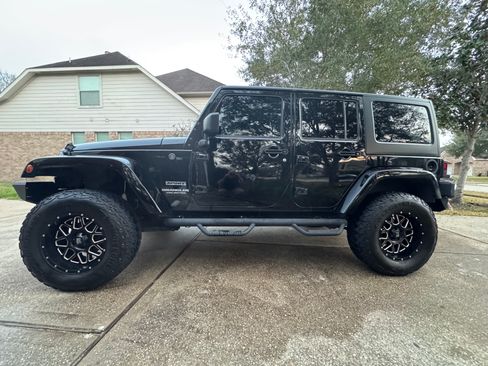 Used 2016 Jeep Wrangler Unlimited Sport w/ Quick Order Package 24S AWD/4WD image 2
