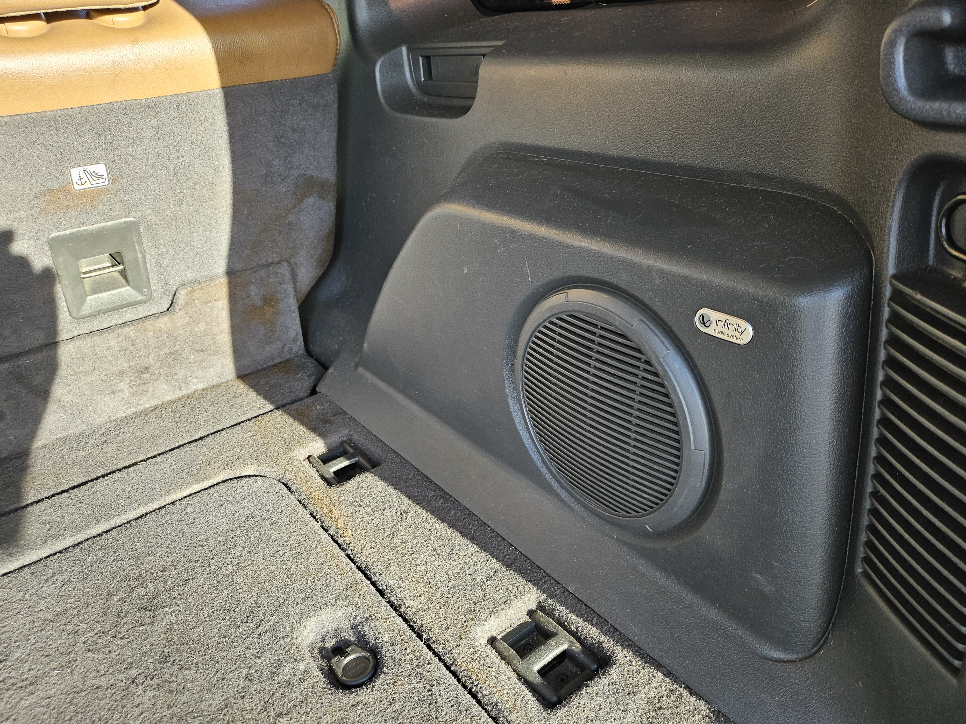 Used 2012 Jeep Liberty Limited RWD image 18