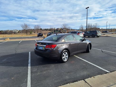 Used 2015 Chevrolet Cruze LT image 8