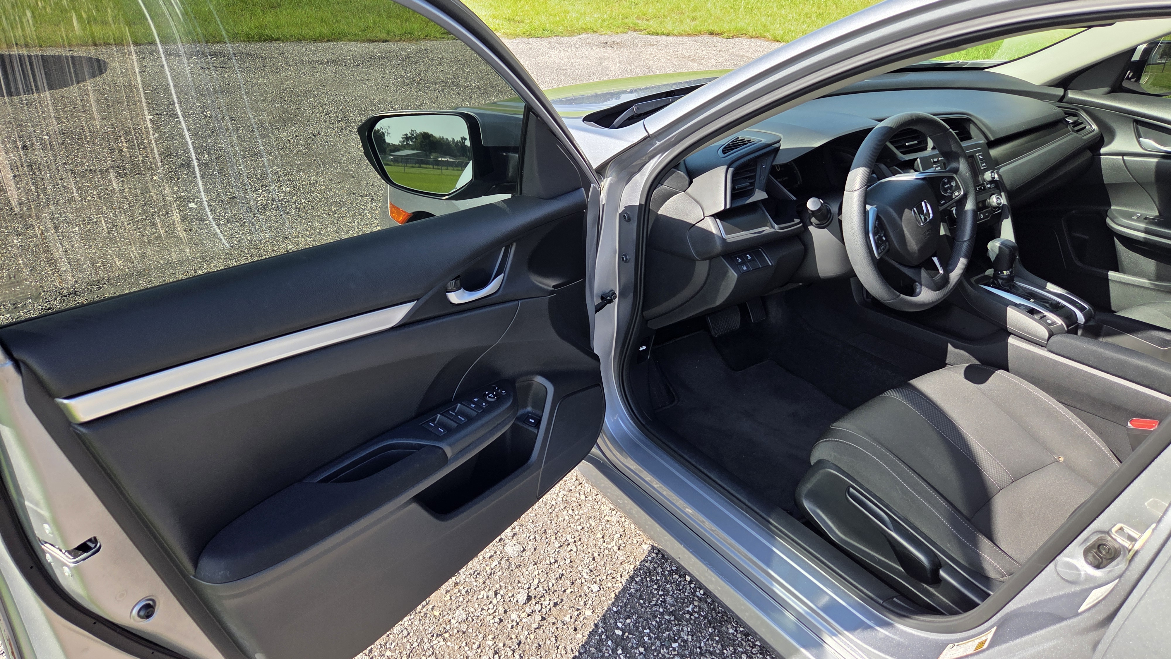Used 2019 Honda Civic LX image 9