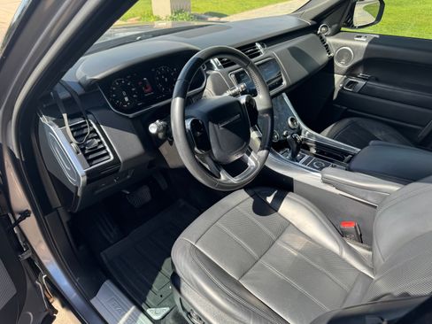 Used 2020 Land Rover Range Rover Sport HSE image 15