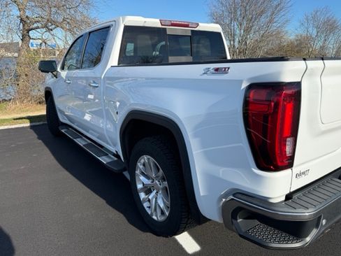 Used 2019 GMC Sierra 1500 SLT w/ SLT Premium Plus Package image 18