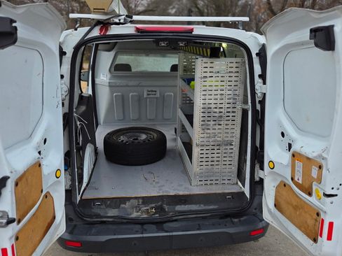 Used 2017 Ford Transit Connect XL FWD image 10