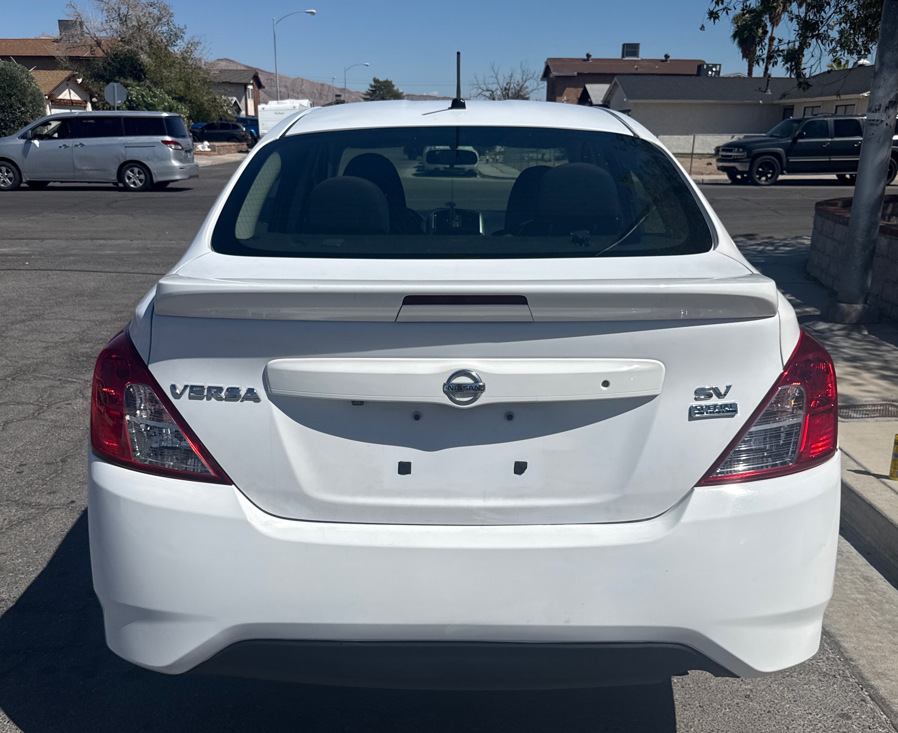 Used 2018 Nissan Versa SV w/ SV Special Edition FWD image 2